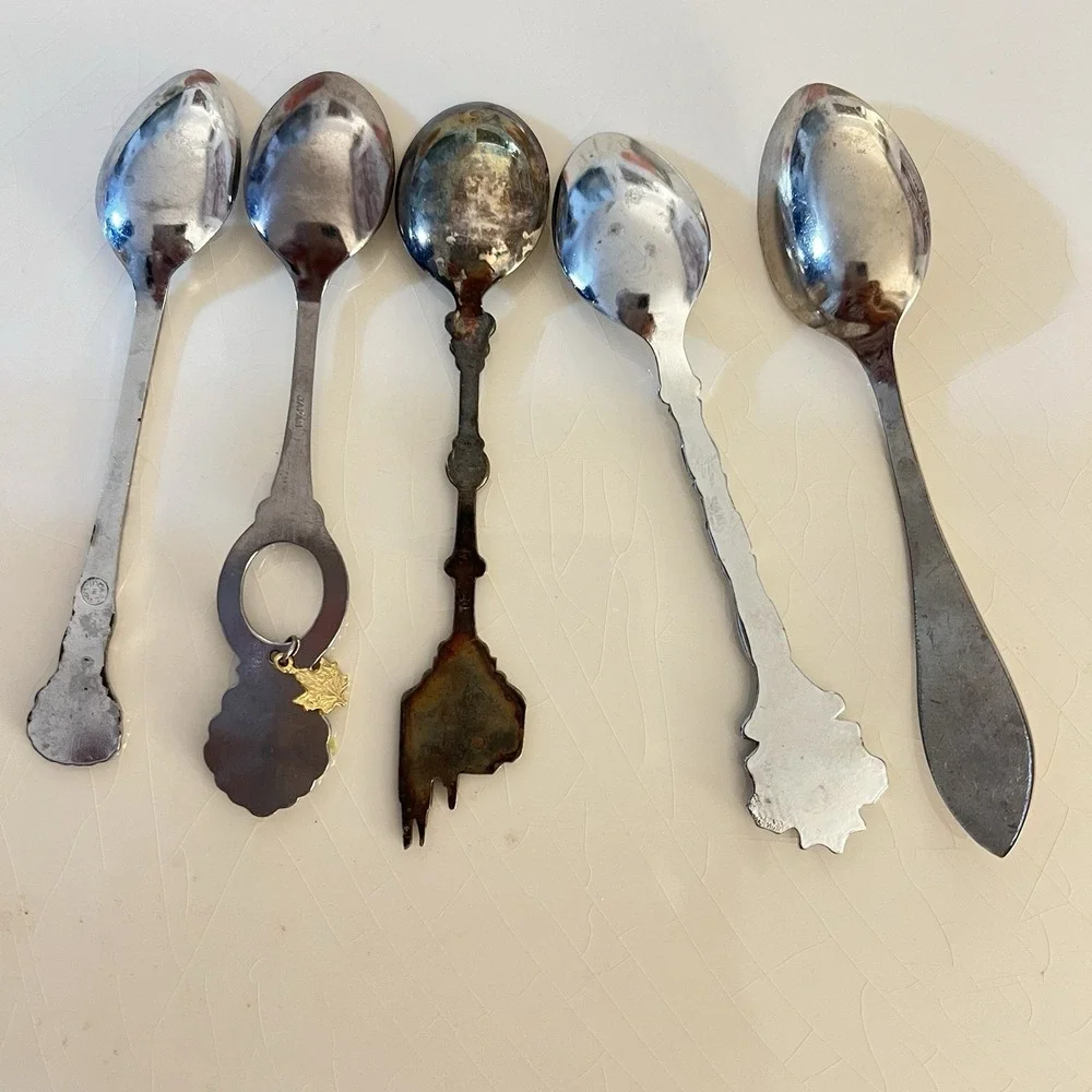 Vintage Canadian & Miscellaneous Souvenir‎ Spoons Set Of Five